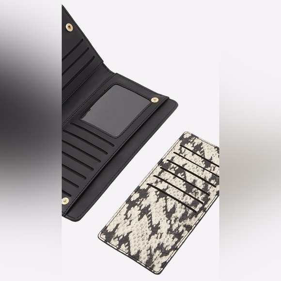 Zalora Malayesia by ALDO women’s wallet only, snake print, like new - Picture 2 of 4